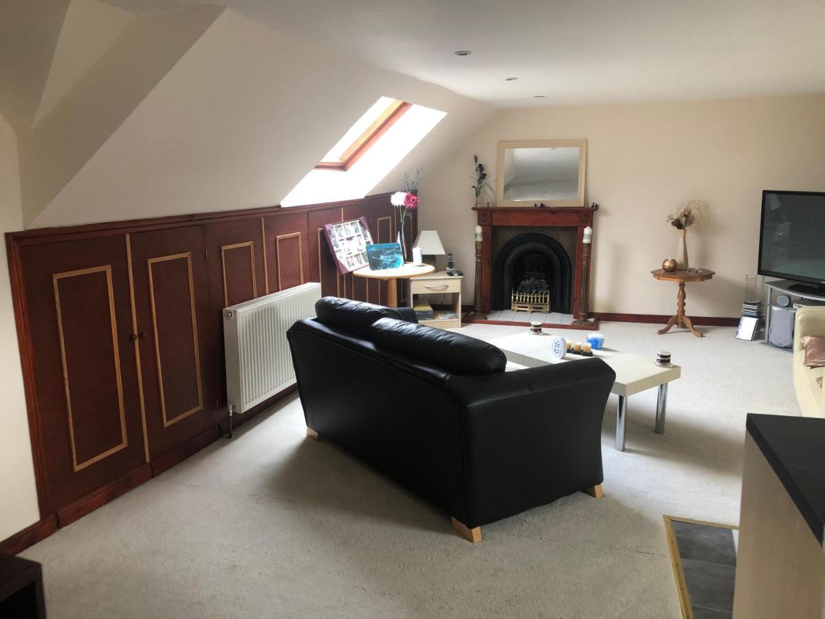 Executive Serviced Apartments 2 フォーファー エクステリア 写真