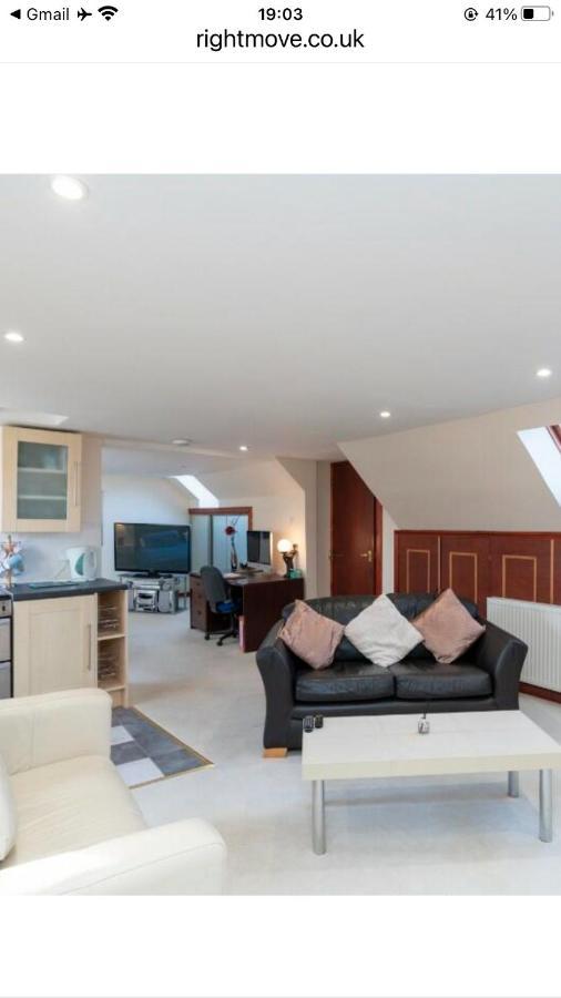 Executive Serviced Apartments 2 フォーファー エクステリア 写真