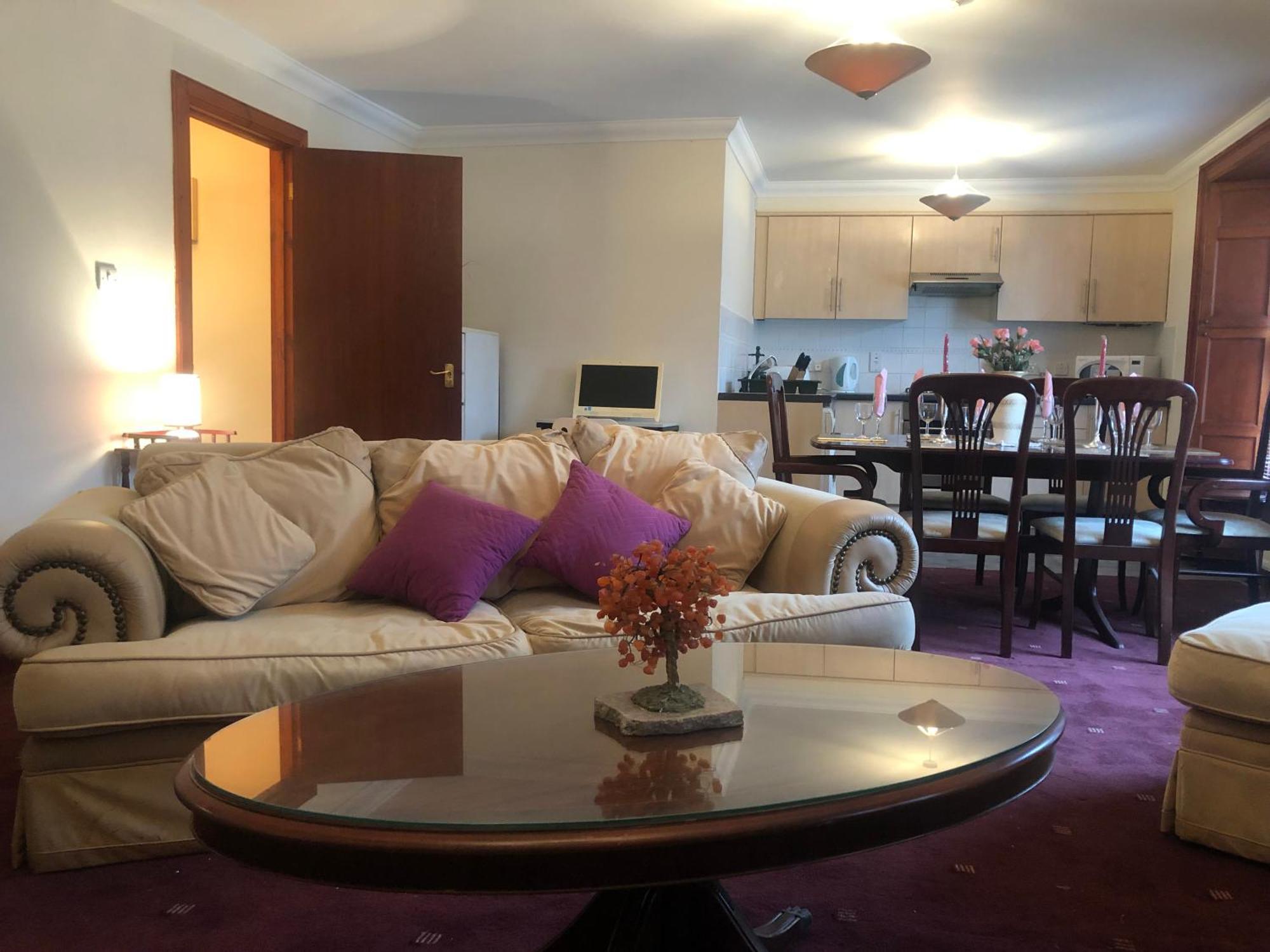 Executive Serviced Apartments 2 フォーファー エクステリア 写真