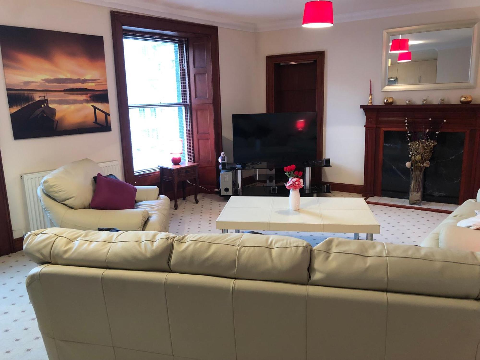 Executive Serviced Apartments 2 フォーファー エクステリア 写真
