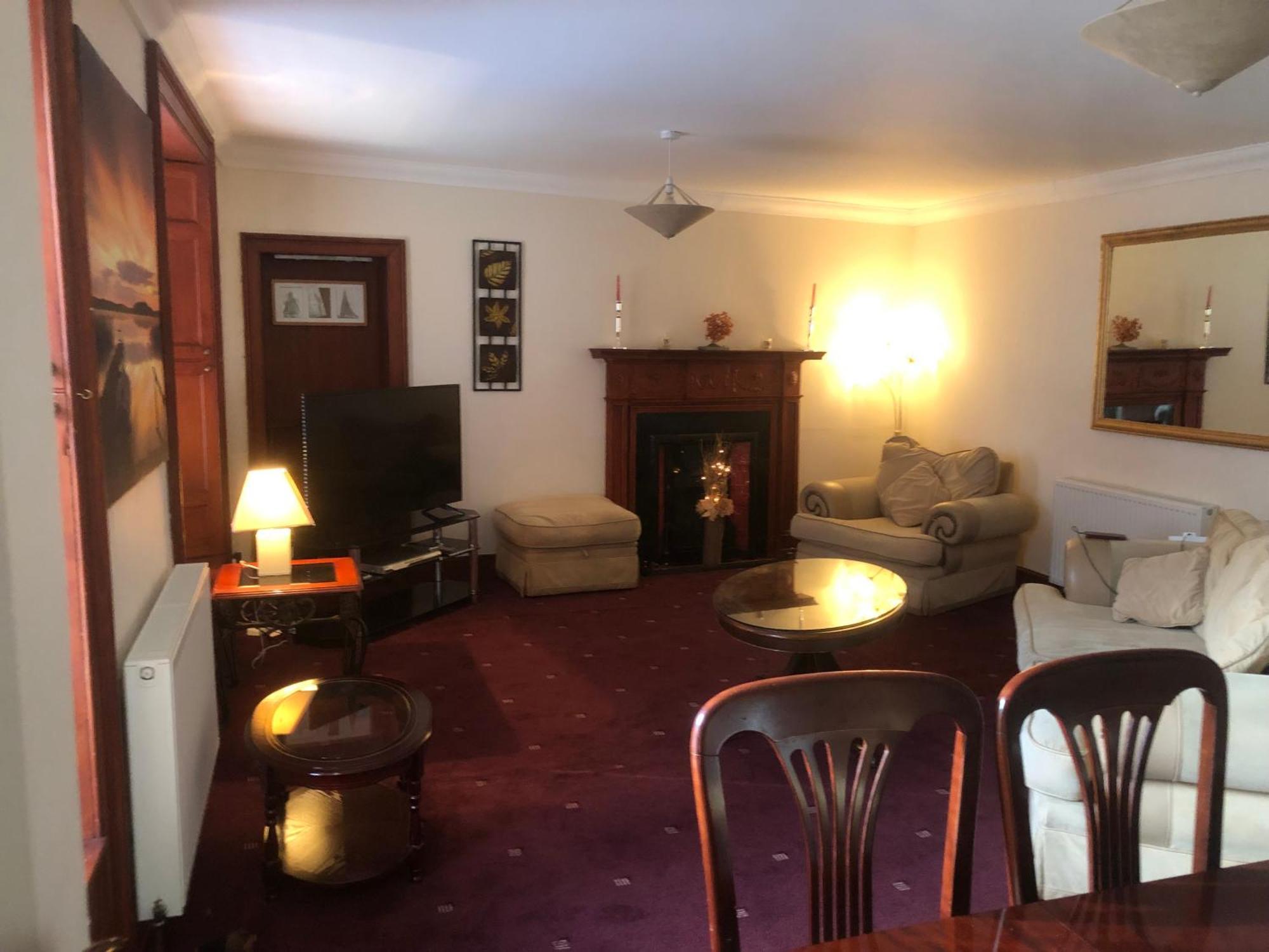Executive Serviced Apartments 2 フォーファー エクステリア 写真
